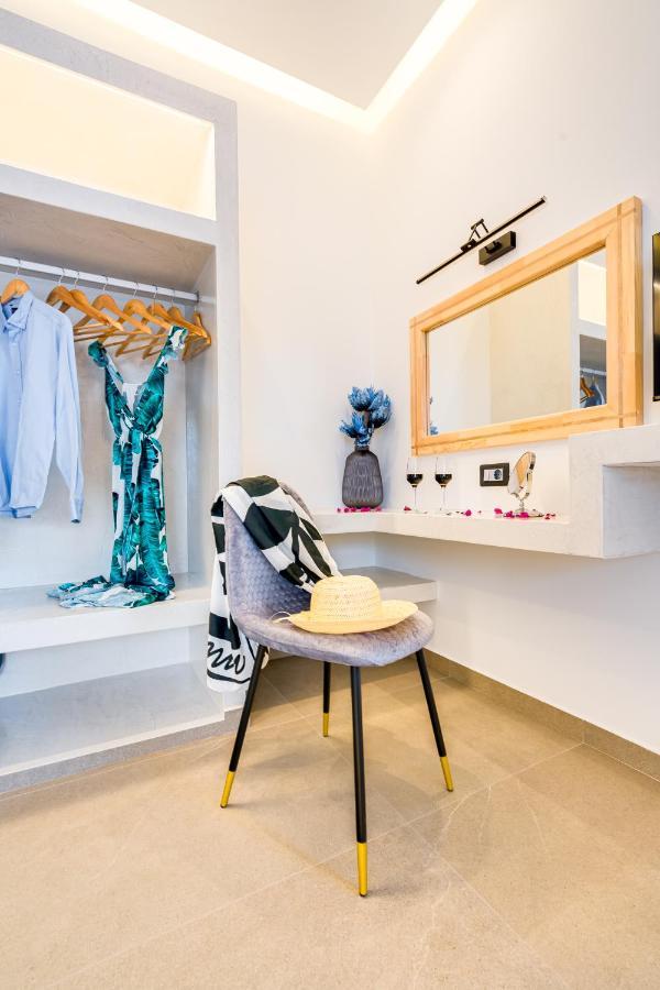 Tiara Suites Santorini Fira  Ngoại thất bức ảnh