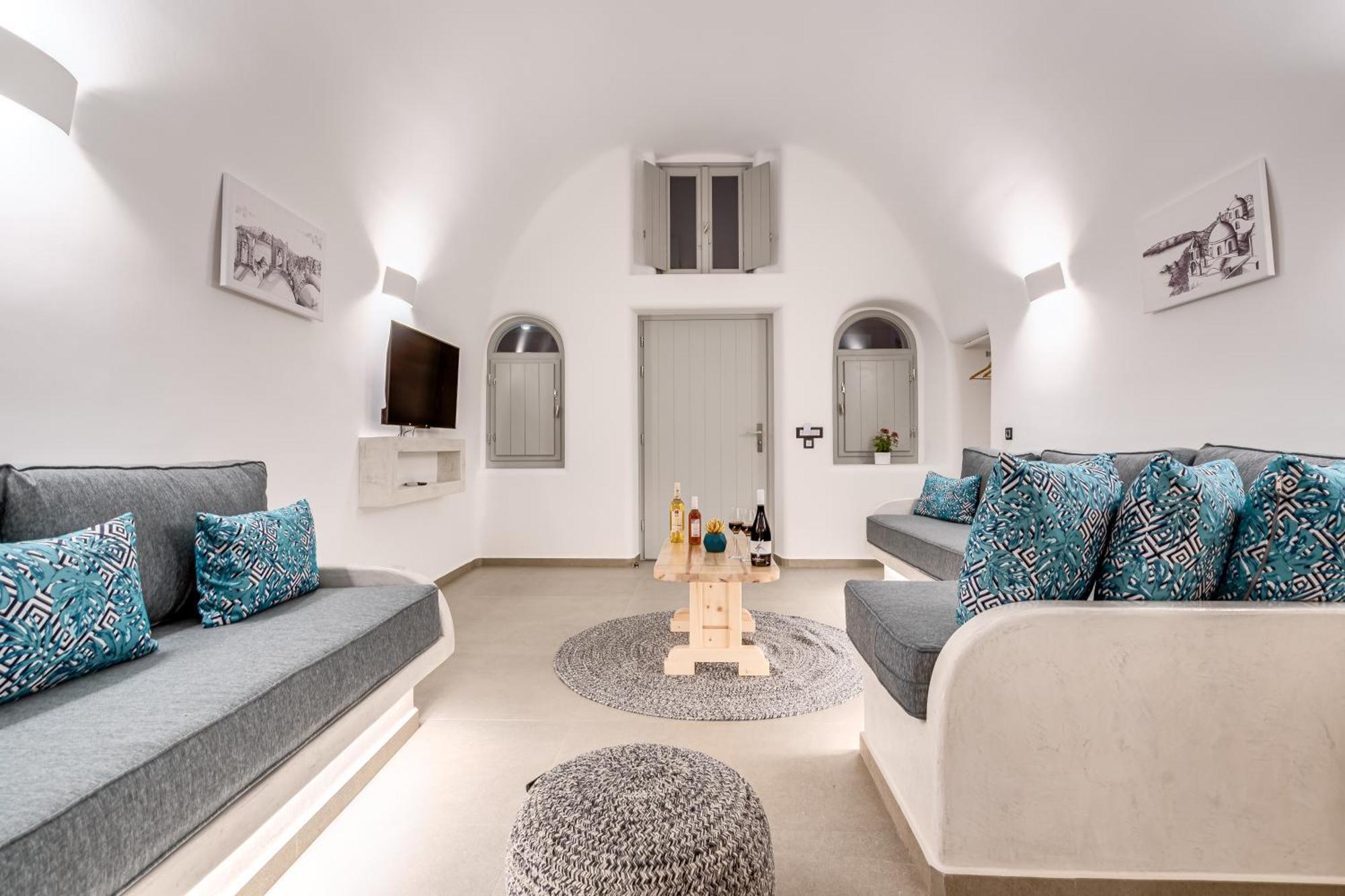 Tiara Suites Santorini Fira  Ngoại thất bức ảnh