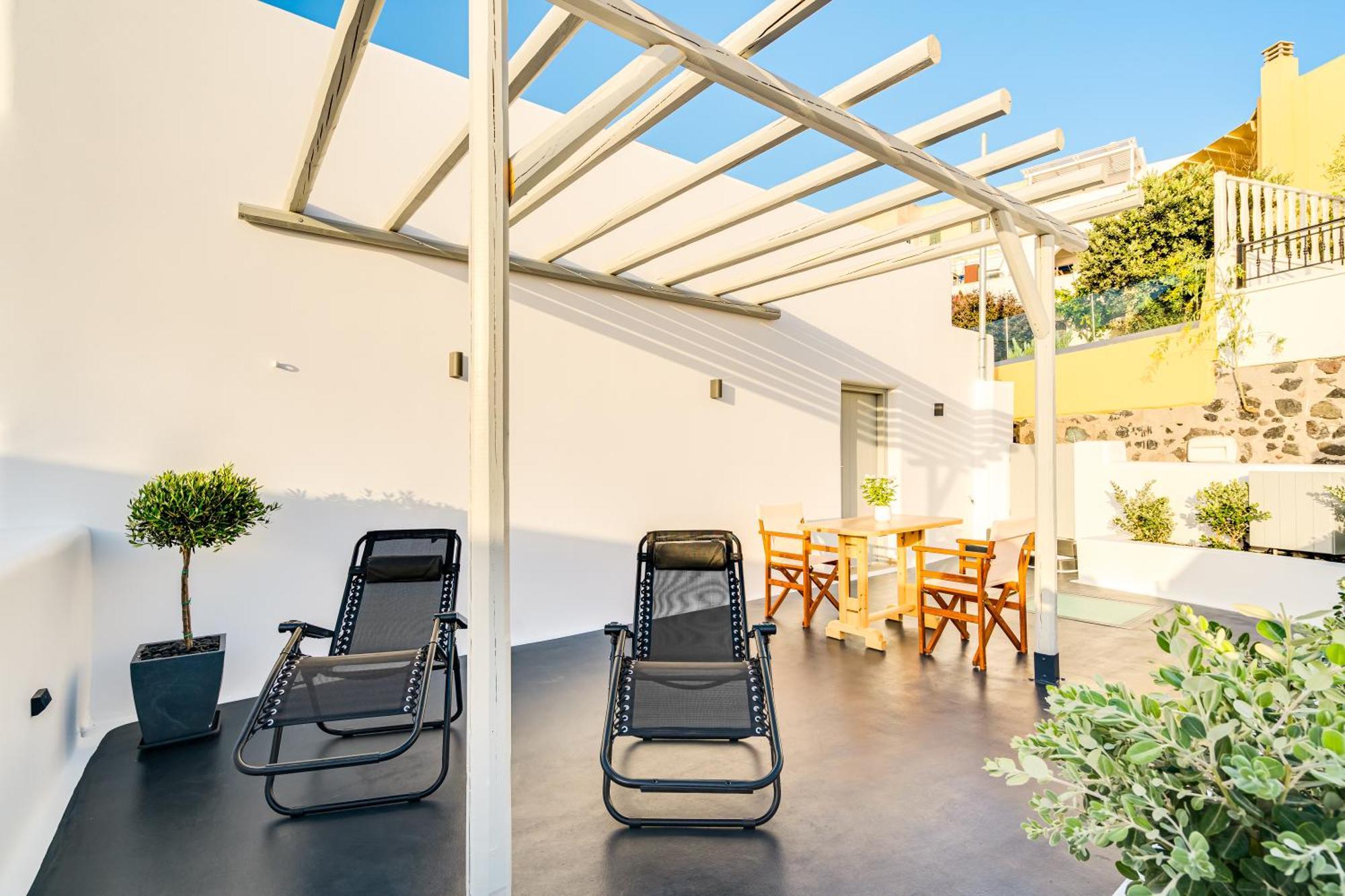 Tiara Suites Santorini Fira  Ngoại thất bức ảnh