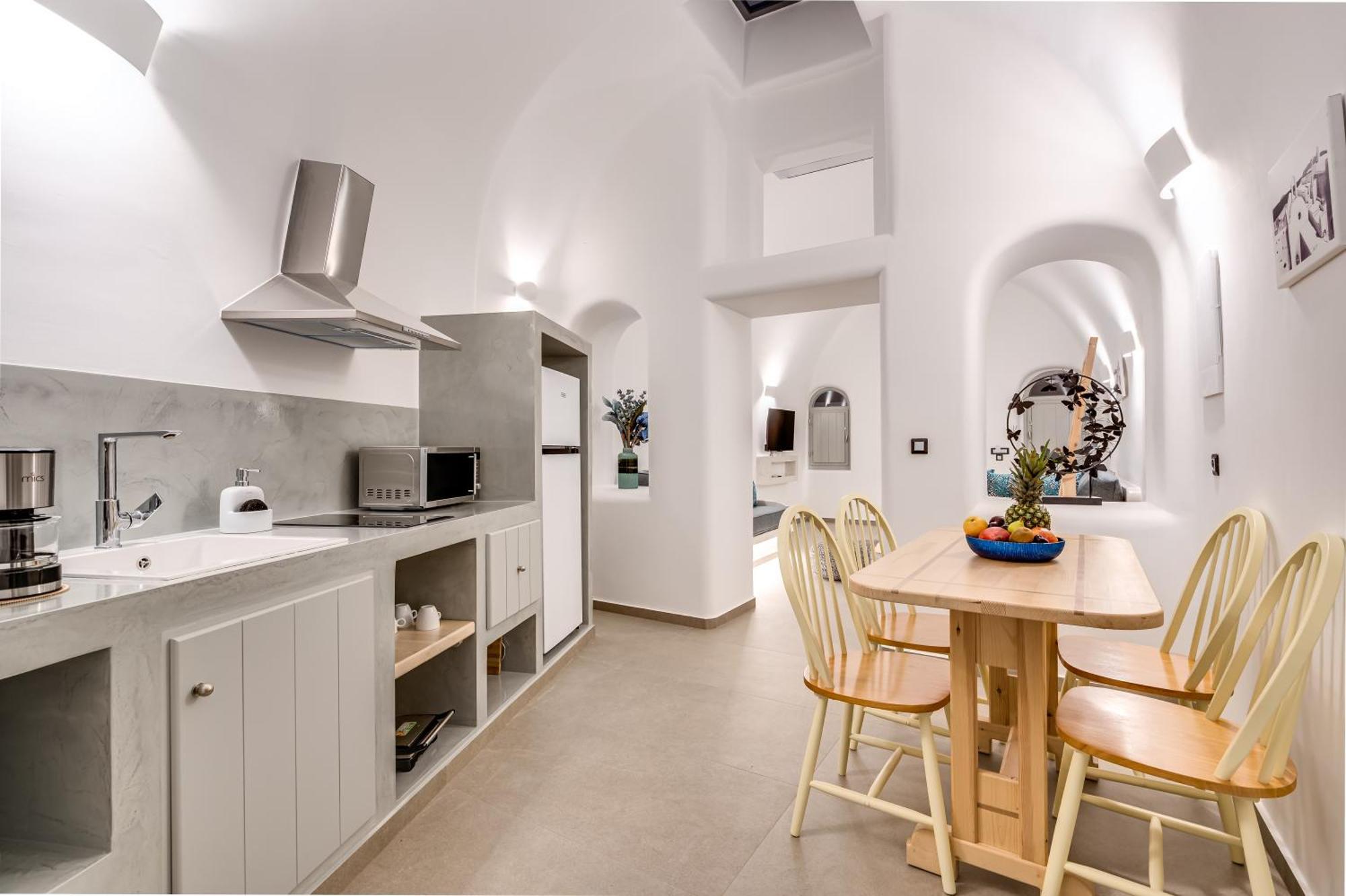 Tiara Suites Santorini Fira  Ngoại thất bức ảnh